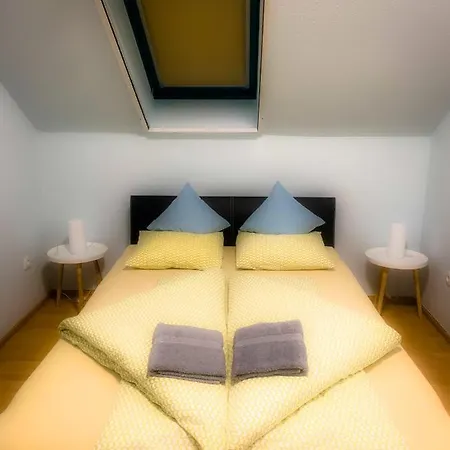 Rooftop Corner Apartament
